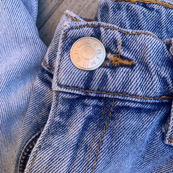 BDG High Rise Mom Jeans - Picture 3 of 11